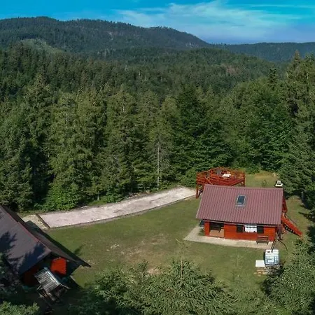 Robinzonski Smjestaj Gak - Medo Chalet *