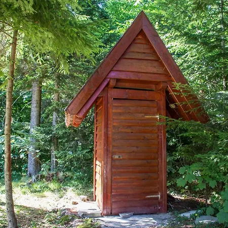 Robinzonski Smjestaj Gak - Medo Chalet
